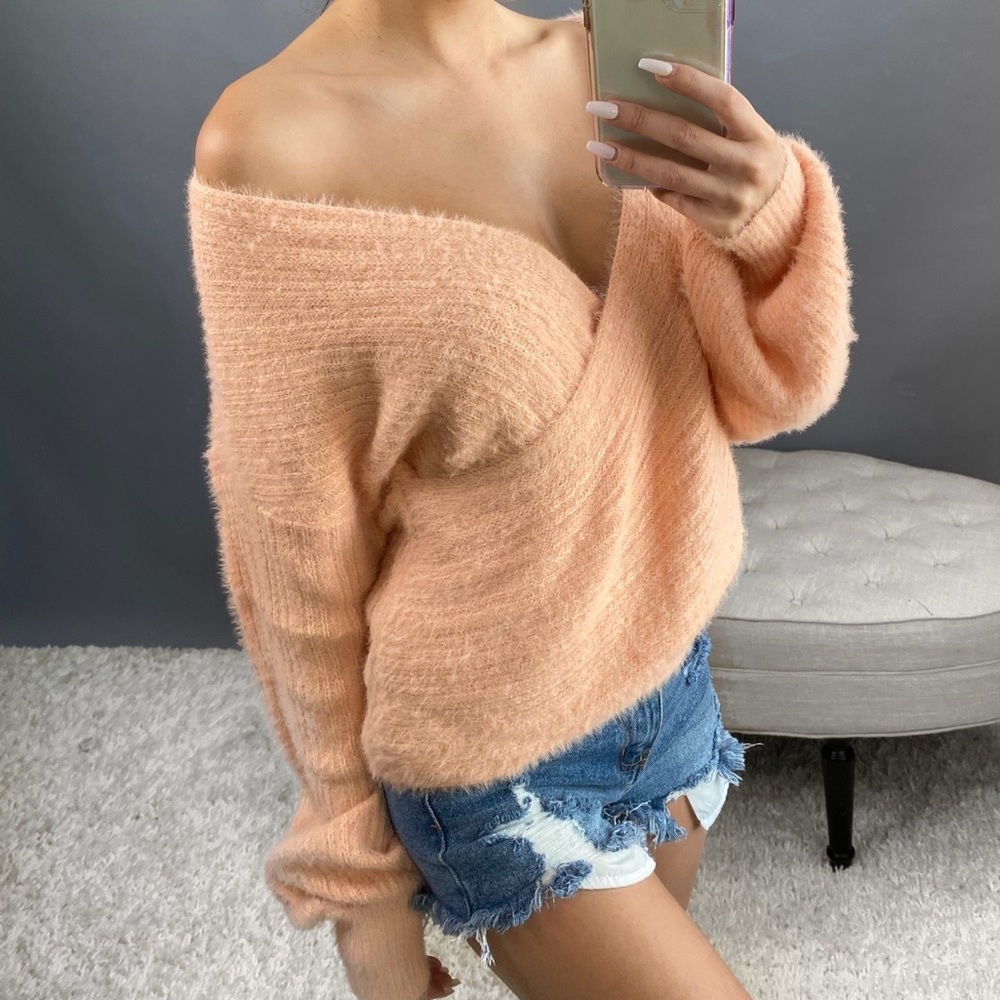 KENSLEY in Peach - Picture 4 of 4